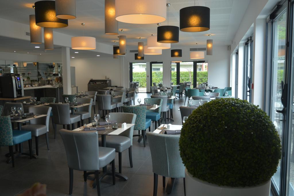 Logis Hotel Restaurant & Spa Au Comte D'Ornon جرادينيا المظهر الخارجي الصورة