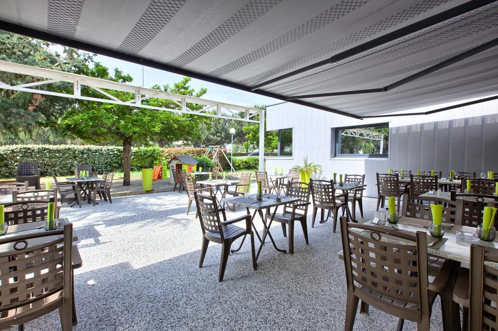 Logis Hotel Restaurant & Spa Au Comte D'Ornon جرادينيا المظهر الخارجي الصورة